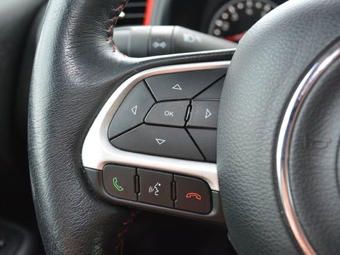 Used 2018 Jeep Renegade Trailhawk w/ Cold Weather Group II image 14