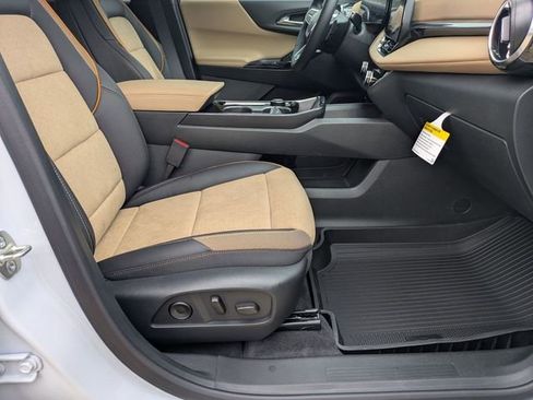 New 2026 Chevrolet Equinox ACTIV w/ Convenience Package III image 37