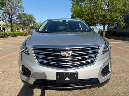 Used 2017 Cadillac XT5 Luxury AWD/4WD image 3