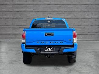 Used 2021 Toyota Tacoma TRD Off-Road w/ TRD Premium Off Road Package AWD/4WD video 3