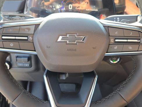 New 2026 Chevrolet Suburban Z71 image 19