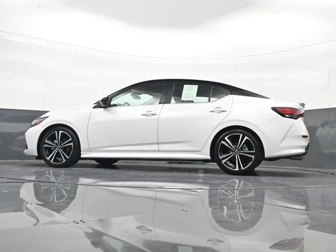 Used 2023 Nissan Sentra SR w/ Trunk Package FWD image 31