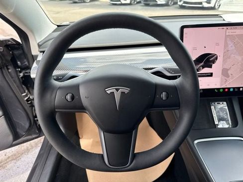 Used 2022 Tesla Model 3 Long Range AWD/4WD image 12