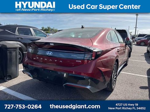 Used 2024 Hyundai Sonata Limited image 3