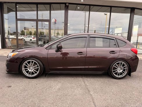 Used 2012 Subaru Impreza 2.0i Premium AWD/4WD image 2
