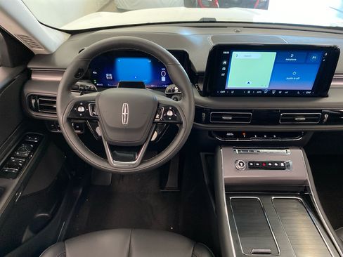 New 2026 Lincoln Aviator AWD w/ Jet Appearance Package image 12