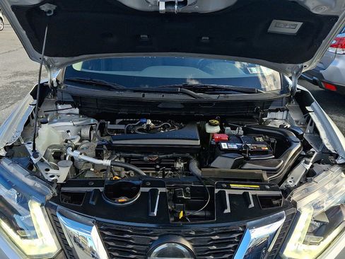 Used 2019 Nissan Rogue SV w/ Premium Package image 28