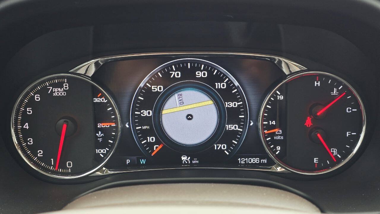 Used 2017 GMC Acadia Denali w/ Technology Package FWD image 42