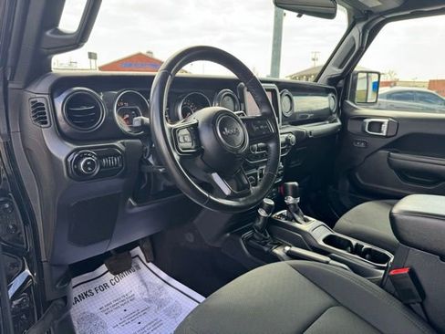 Used 2022 Jeep Gladiator Sport AWD/4WD image 17