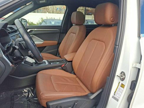 Certified 2022 Audi Q3 2.0T Premium Plus image 11