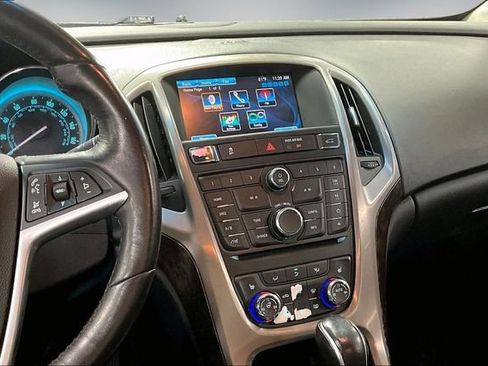Used 2012 Buick Verano Leather FWD image 10