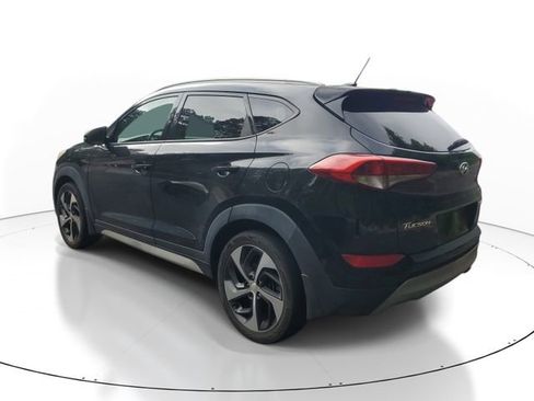 Used 2017 Hyundai Tucson Sport FWD image 4