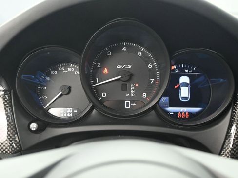 Certified 2024 Porsche Macan GTS image 18