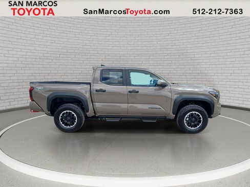 New 2026 Toyota Tacoma TRD Off-Road AWD/4WD image 4
