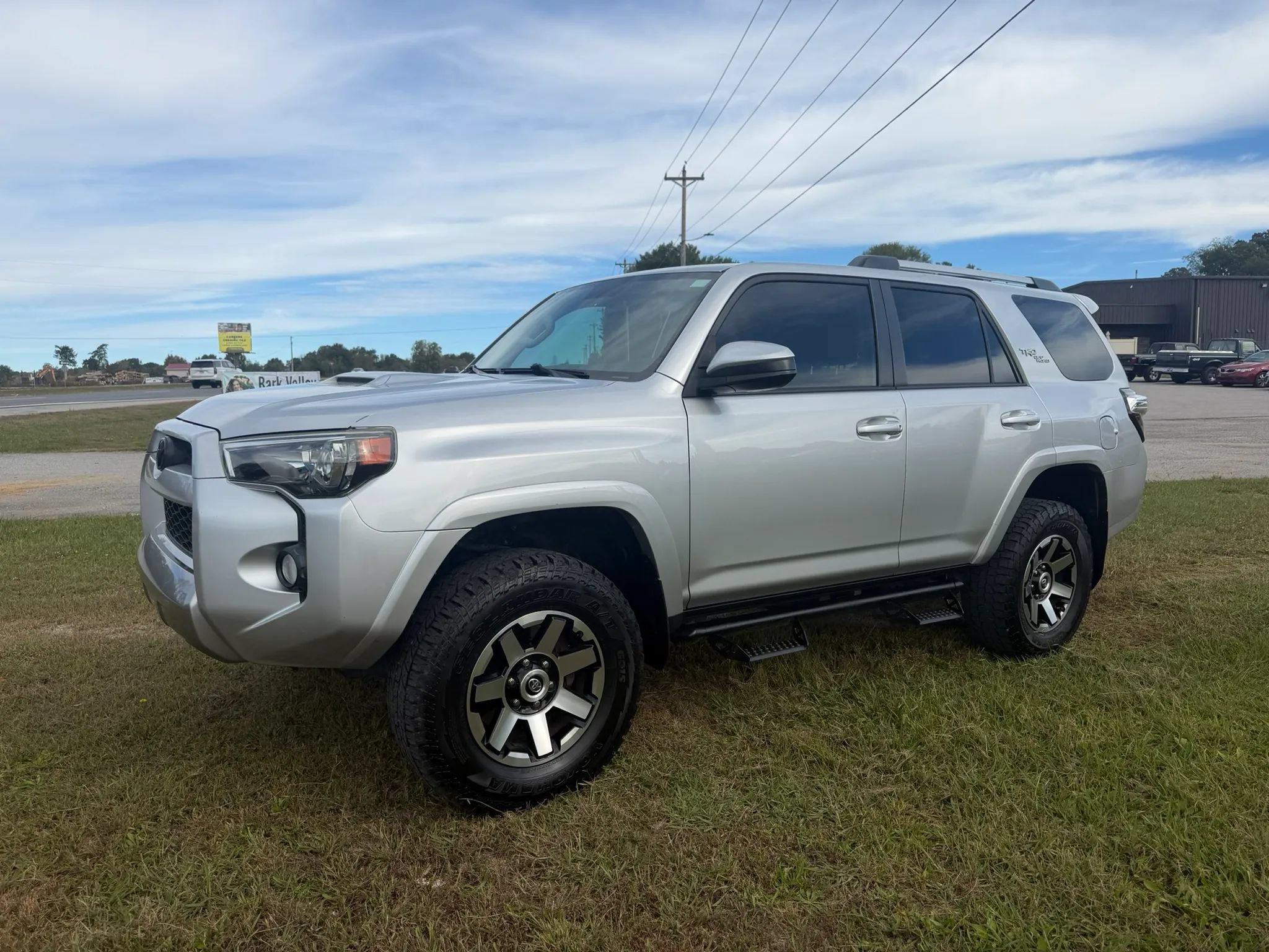 Used 2018 Toyota 4Runner TRD Off-Road AWD/4WD image 35