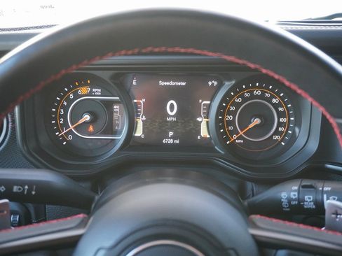 Used 2024 Jeep Wrangler Rubicon 392 image 13