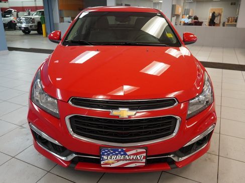 Used 2015 Chevrolet Cruze LT image 16