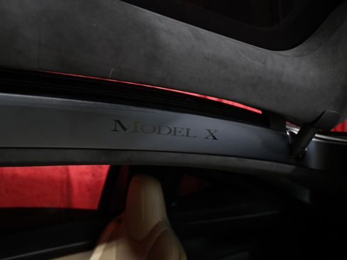 Used 2016 Tesla Model X 90D AWD/4WD image 29