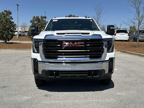 New 2025 GMC Sierra 3500 Pro w/ Convenience Package image 4