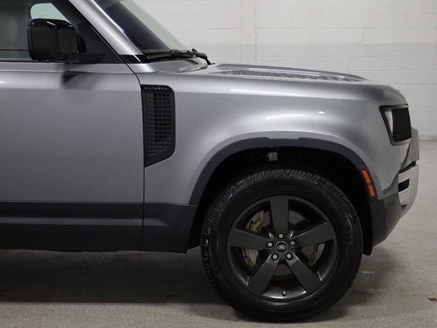 Used 2020 Land Rover Defender 110 SE image 11