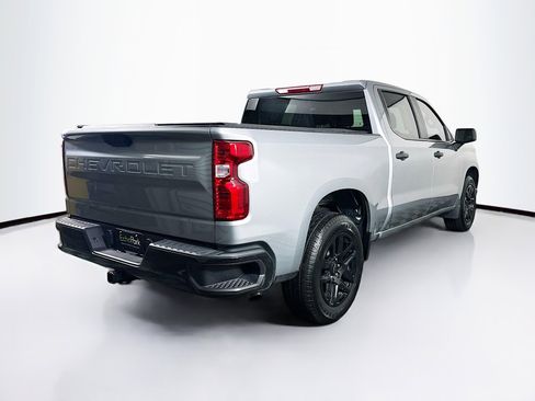 Used 2025 Chevrolet Silverado 1500 Custom image 9