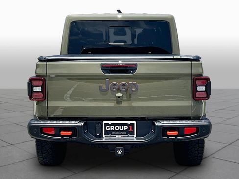 Used 2025 Jeep Gladiator Mojave AWD/4WD image 5