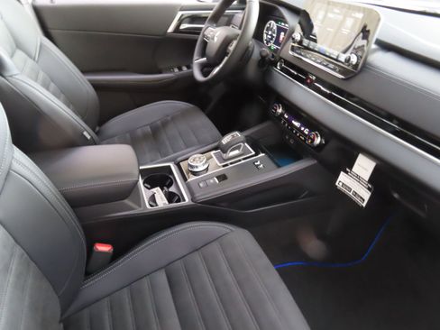 New 2025 Mitsubishi Outlander SE AWD/4WD image 24