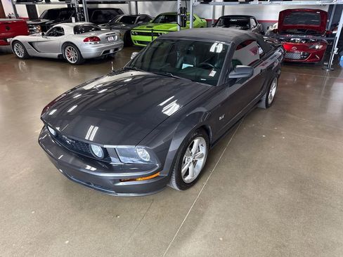 Used 2007 Ford Mustang GT image 24