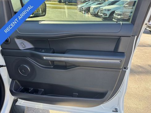 Used 2024 Ford Expedition XLT image 16