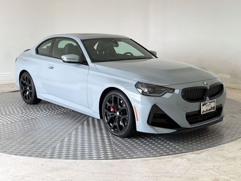 Used 2025 BMW 230i xDrive Coupe w/ M Sport Package AWD/4WD image 7