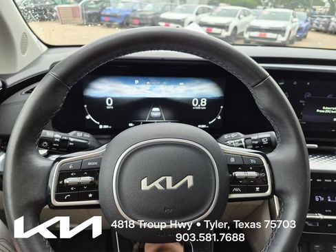 Used 2024 Kia Carnival SX Prestige FWD image 35