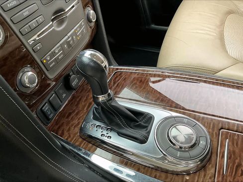 Used 2019 Nissan Armada SL w/ Premium Package RWD image 17