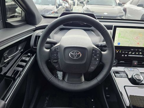 Used 2024 Toyota bZ4X XLE image 21