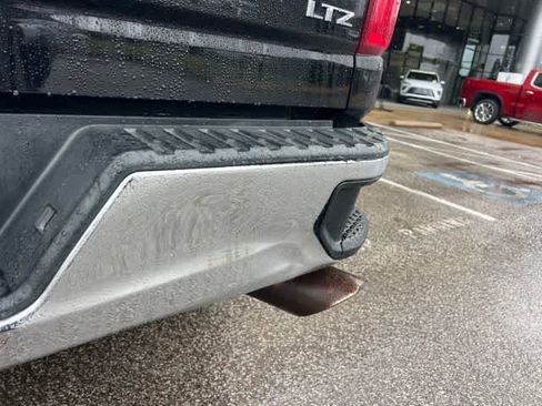 Used 2020 Chevrolet Silverado 2500 LTZ w/ LTZ Convenience Package AWD/4WD image 12