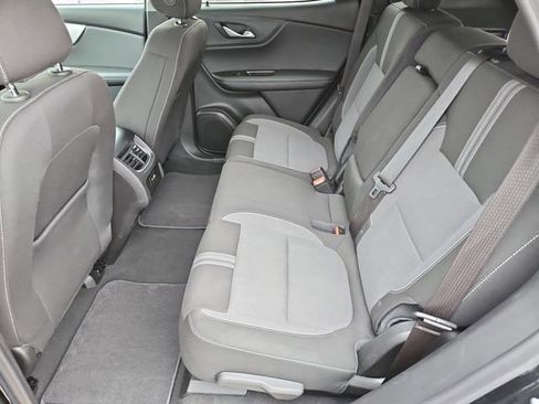 Used 2025 Chevrolet Blazer LT image 19