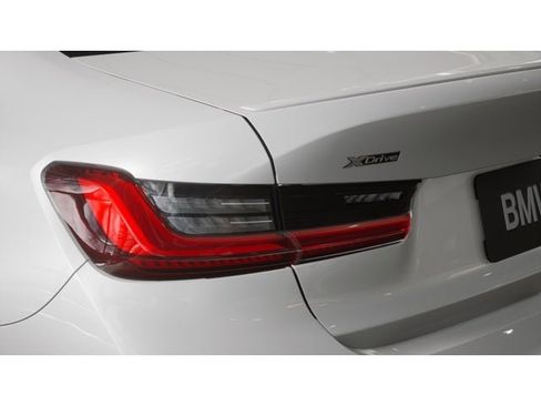 New 2026 BMW 330i xDrive Sedan w/ M Sport Package AWD/4WD image 8