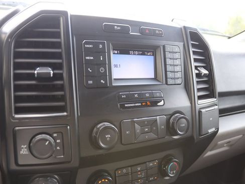 Used 2019 Ford F150 XL w/ Equipment Group 101A Mid AWD/4WD image 30