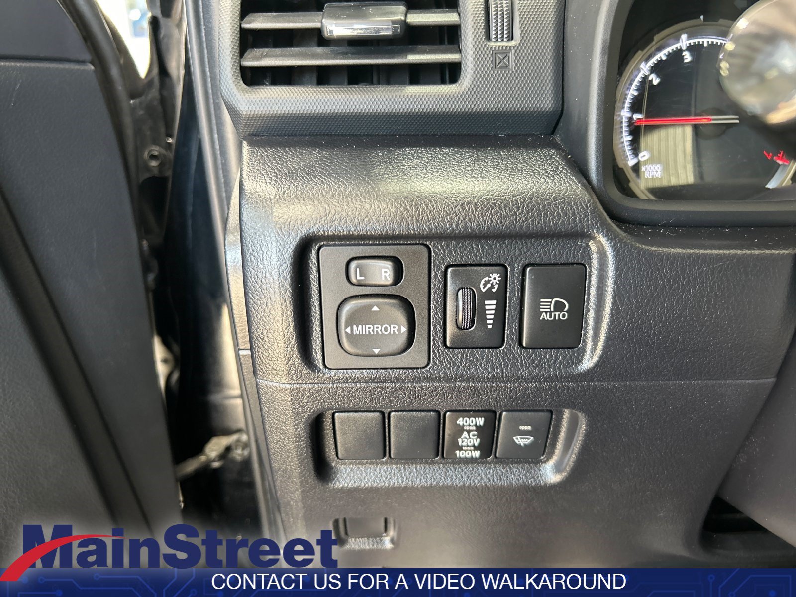 Used 2023 Toyota 4Runner TRD Off-Road Premium w/ Moonroof Package AWD/4WD image 30