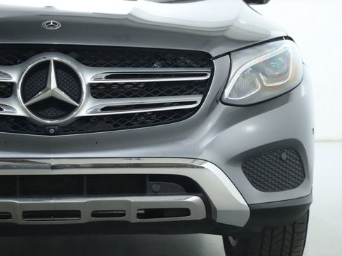 Used 2018 Mercedes-Benz GLC 300 4MATIC image 7