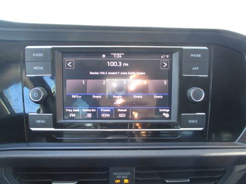 Used 2024 Volkswagen Jetta S image 17