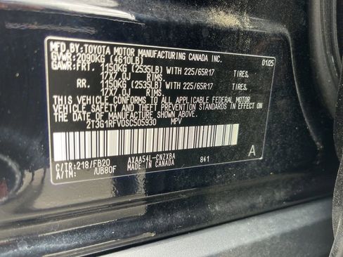 Used 2025 Toyota RAV4 LE image 34