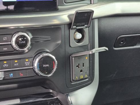 Used 2022 Ford F150 Lariat AWD/4WD image 23