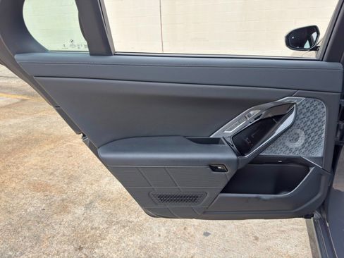 Used 2024 BMW i7 eDrive50 w/ M Sport Package RWD image 59