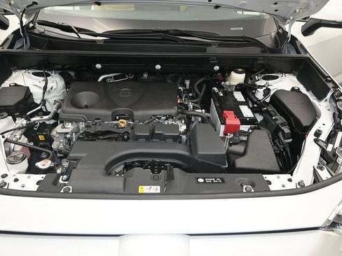 Used 2025 Toyota RAV4 XLE Premium w/ Weather Package FWD image 17