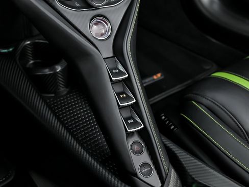 Used 2022 McLaren 765LT image 36
