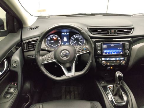 Used 2022 Nissan Rogue Sport SL AWD/4WD image 22