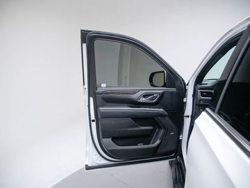 Used 2021 Chevrolet Suburban LT image 22