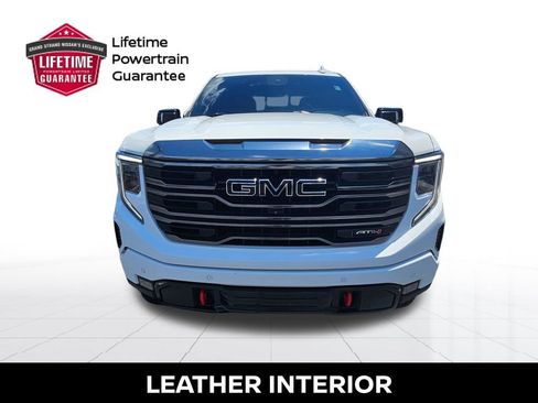 Used 2023 GMC Sierra 1500 AT4 w/ Technology Package AWD/4WD image 5