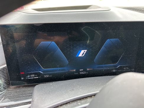 Used 2024 BMW X5 xDrive50e w/ Executive Package AWD/4WD image 8