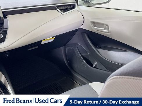 Used 2023 Toyota Corolla LE AWD/4WD image 23